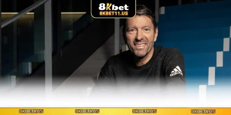 Hành trình phát triển sự nghiệp đầy nỗ lực của tác giả